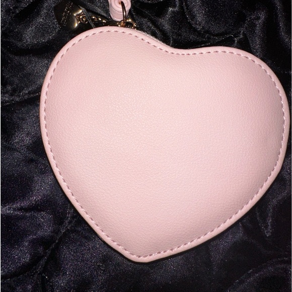 Juicy Couture light pink heart wristlet - Picture 2 of 3